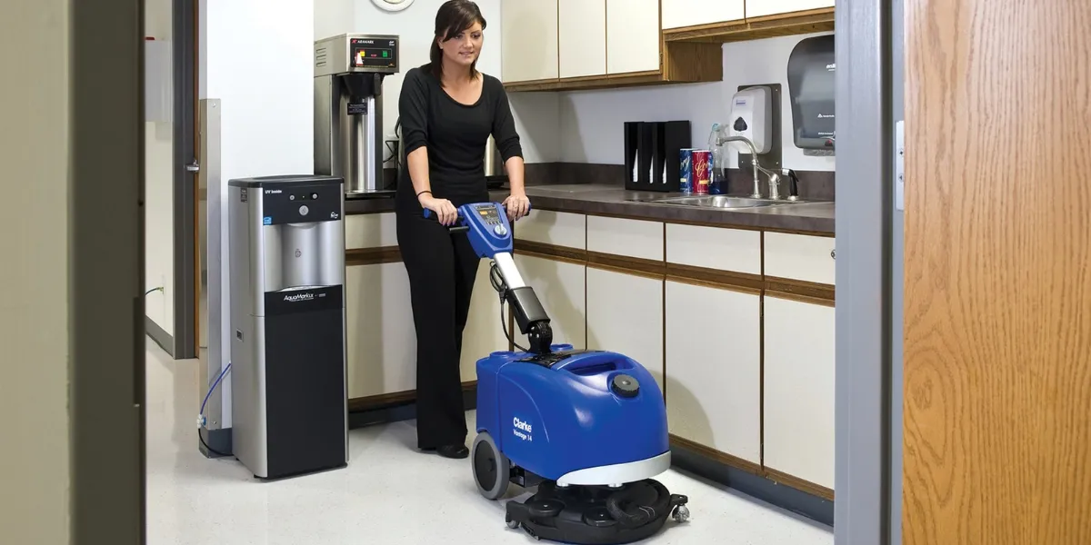 Clarke - autoscrubber - Vantage 14 - 1